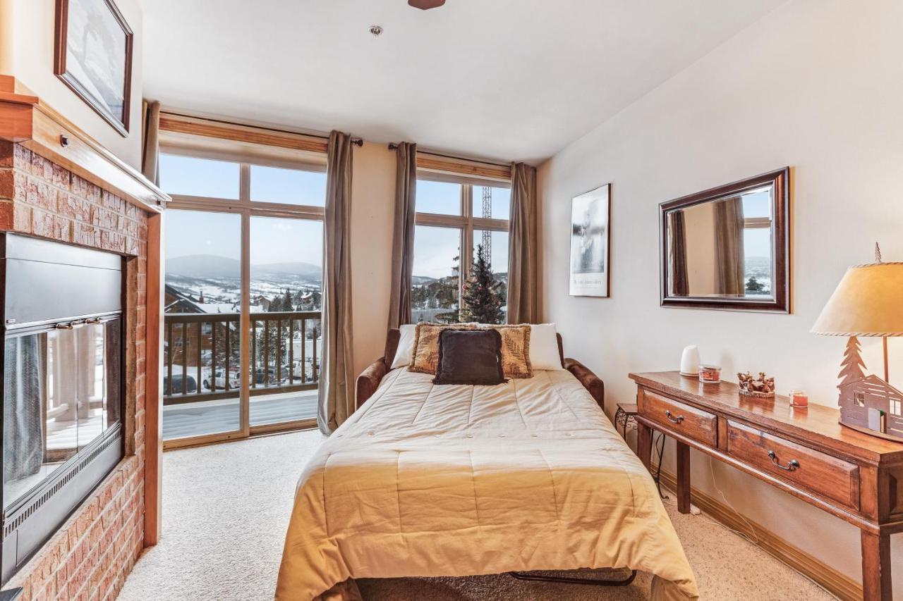 Отель Dillon Commons Экстерьер фото